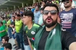 england vs india 2019 world cup, pakistani singing indian national anthem, india vs england match pakistani cricket fan sings jana gana mana video goes viral, Icc world cup 2019 england vs india 2019 world cup, pakistani singing indian national anthem, india vs england match pakistani cricket fan sings jana gana mana video goes viral, Icc world cup 2019
