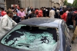 gunmen, attack, four gunmen attacked pakistani stock exchange in karachi, Militants