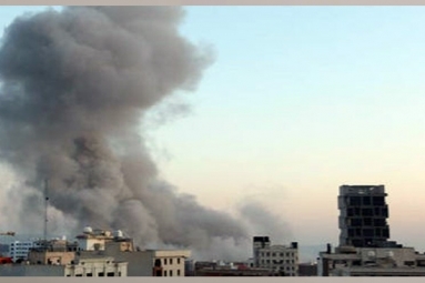 US Hits Iran Missiles Near Hormuz