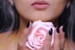 how to make lips red naturally, how to get pink lips naturally in a week, 10 effective home remedies to make your lips pink naturally, Toothpaste