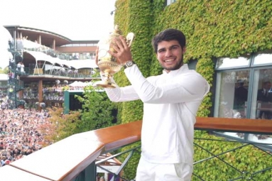 Alcaraz Wins Maiden Wimbledon