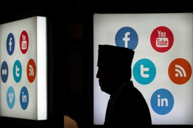 Social Media, Tech Giants to Fight New IT Regulations