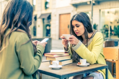 Students Rather Go Without Food Than Without Their Phones: Study