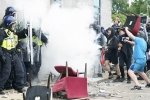 attack on muslims, attack on immigrants, uk protest 400 arrested, Muslims